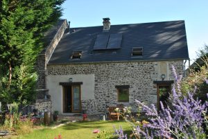 Gîte écologique La Charrette Bleue - Pendant ce temps dans le bocage normand